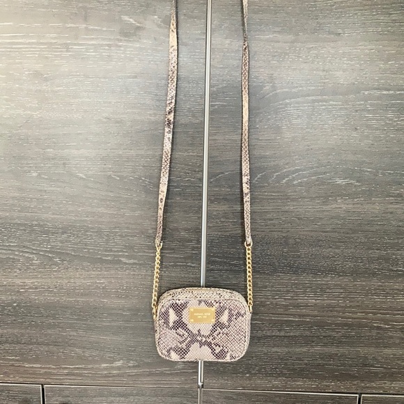 For Rebecca Michael Kors EUC Grey Snake Skin Small Crossbody Bag w … - Picture 3 of 11